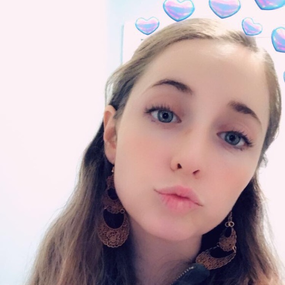 Meet your Posher, Jill - Picture 1 of 1